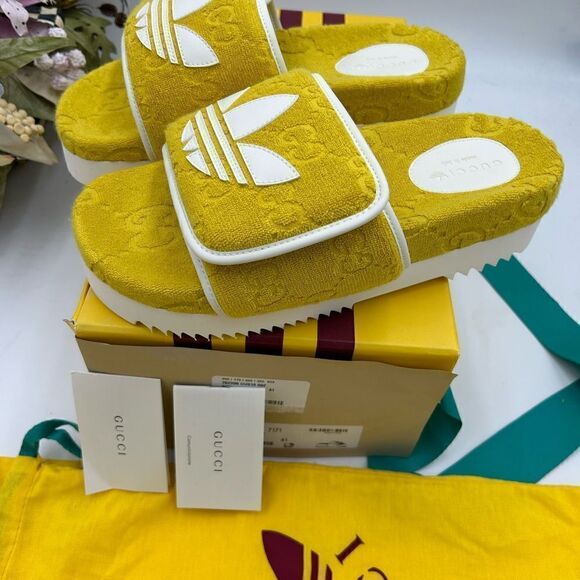 Women’s Gucci X Adidas, GG monogram size 41 fits 10 US made in Italy - Picture 5 of 7